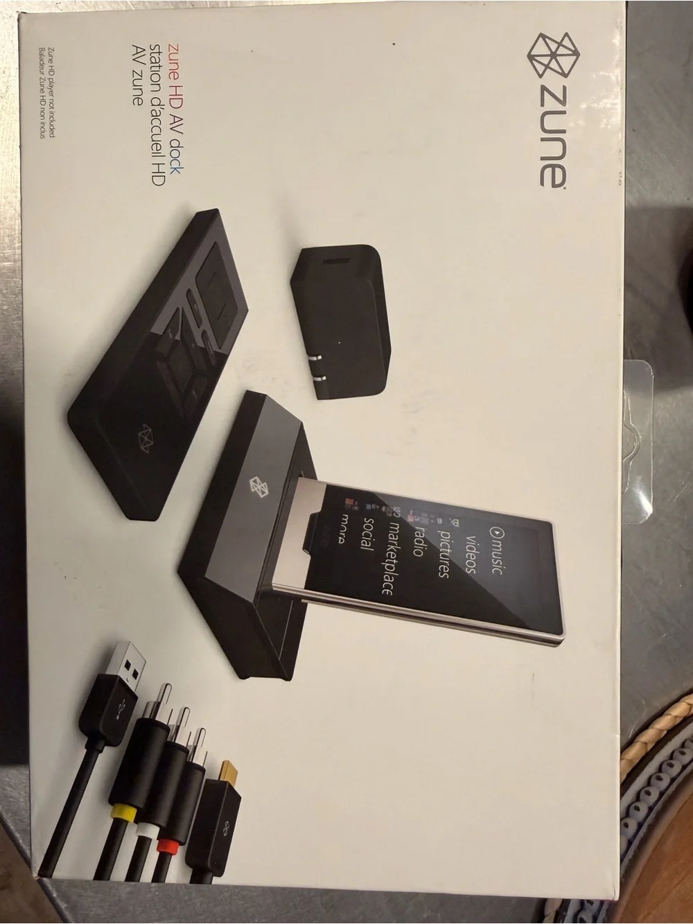 New, Collectors Microsoft Zune HD Portable Media Player - Black & Silver